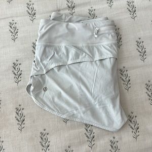 Lululemon speed up low rise lines short 2.5